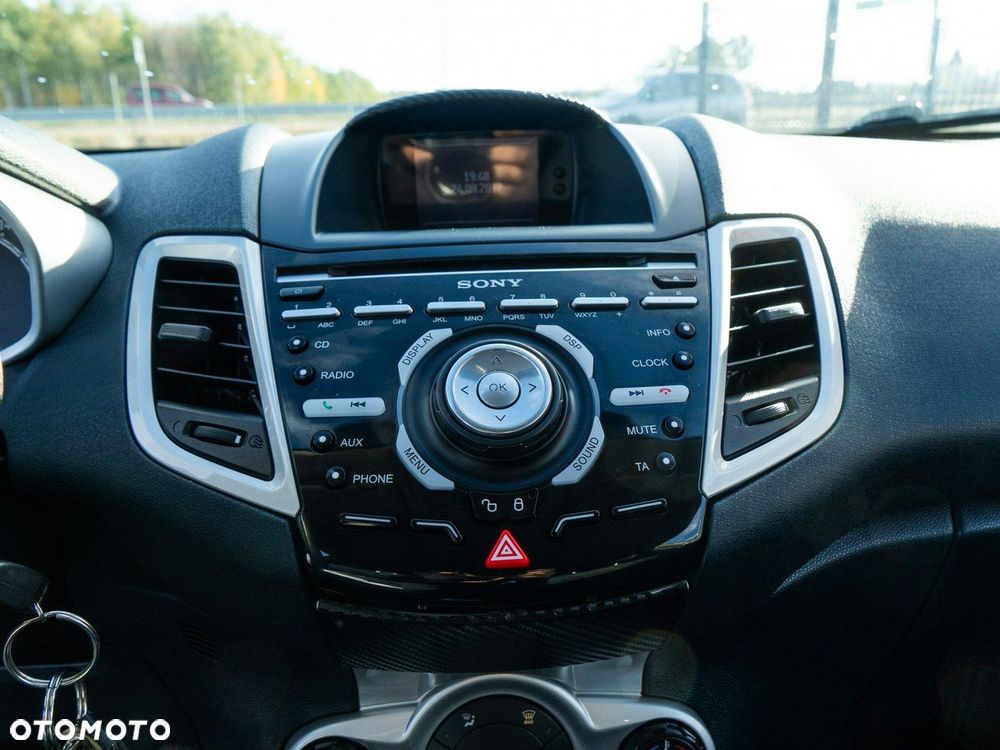Ford Fiesta - 28