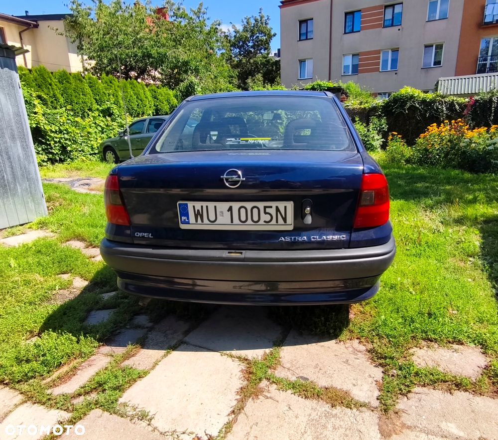 Opel Astra 1.6 - 12