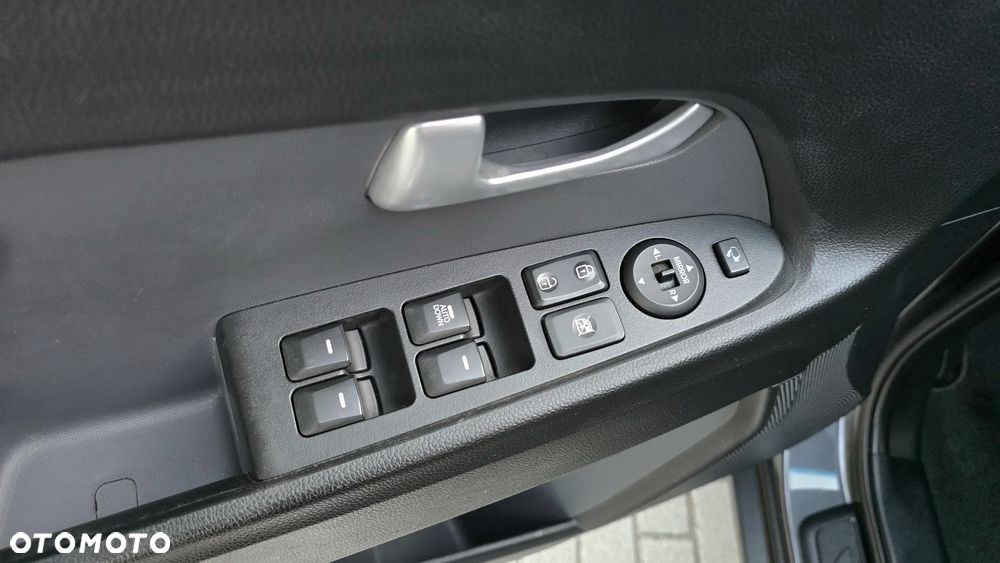 Kia Sportage 2.0 CVVT 2WD Automatik Vision - 18