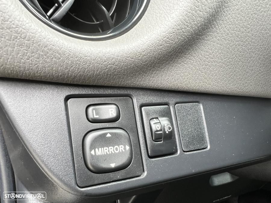 Toyota Yaris 1.5 HSD Exclusive - 20