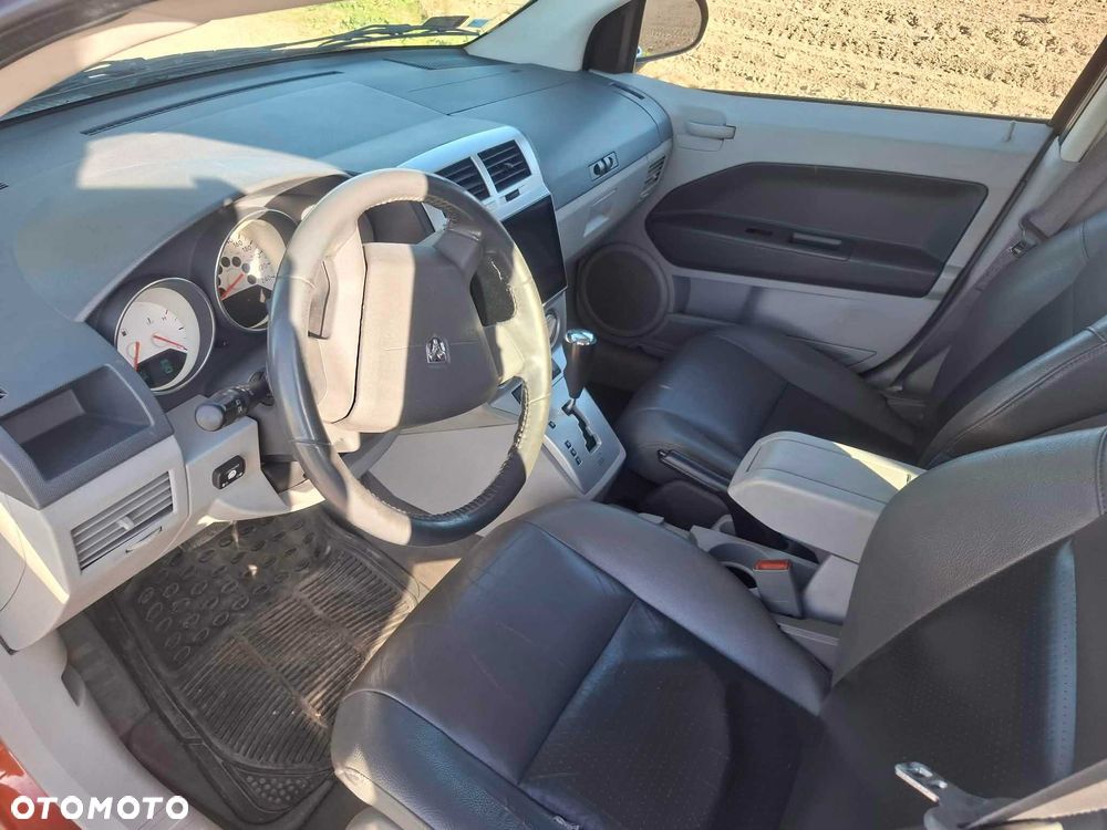 Dodge Caliber - 3