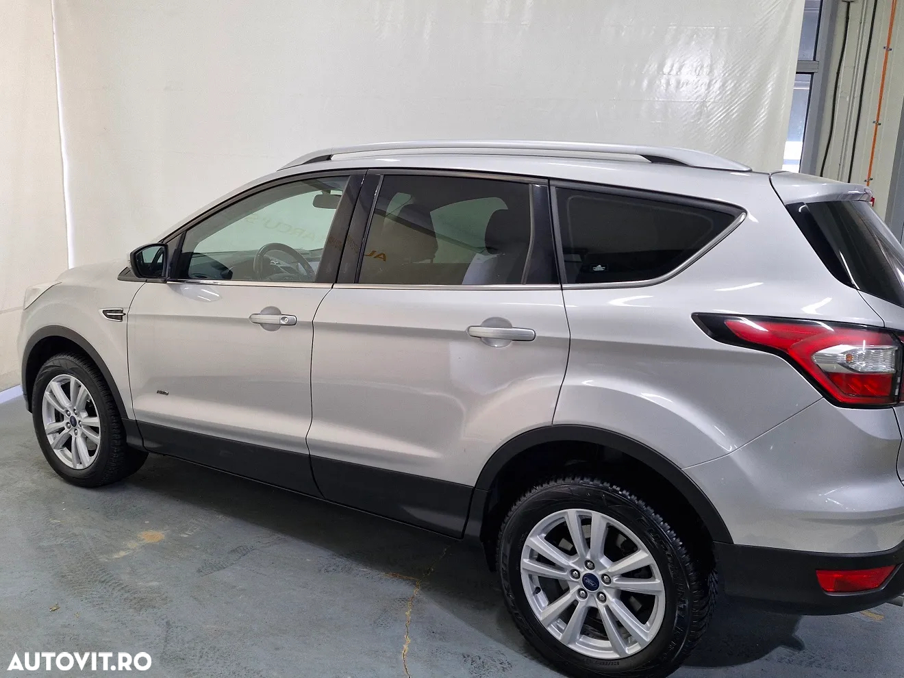 Ford Kuga 2.0 TDCi 4WD Trend - 13