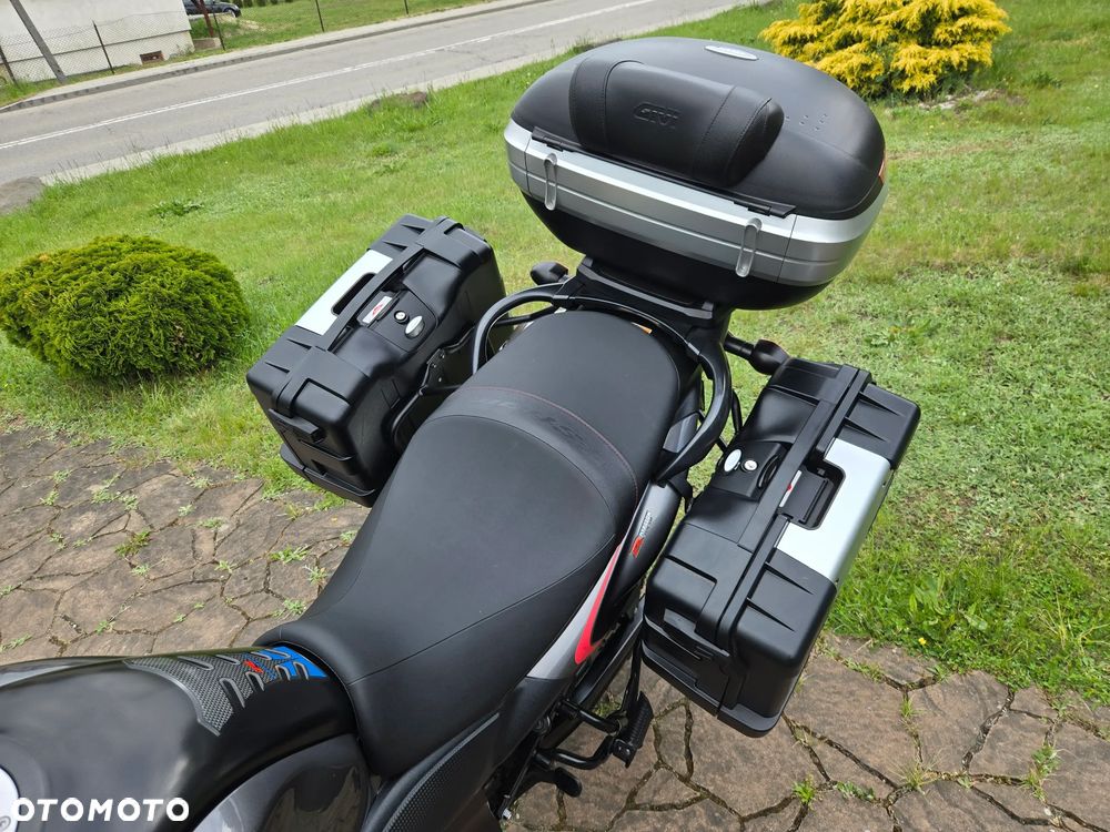 Suzuki V-STROM - 11