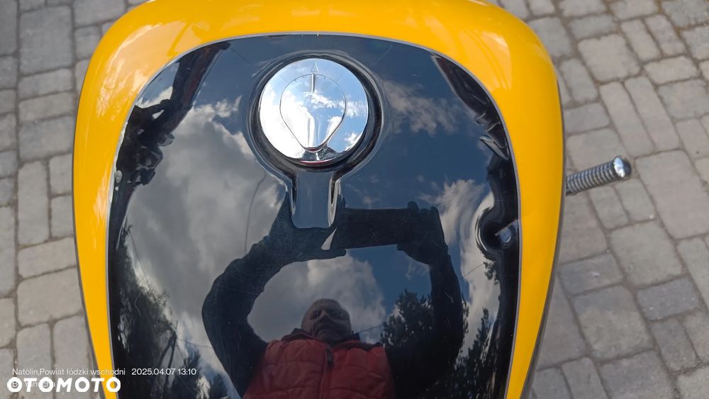 Honda VF - 9