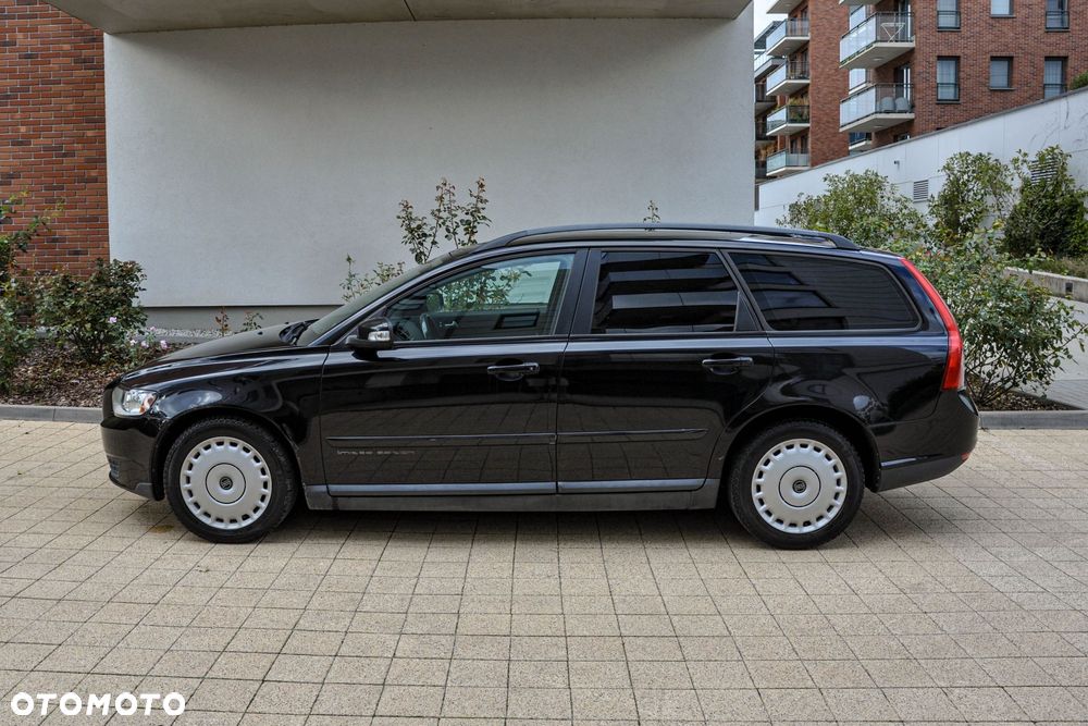 Volvo V50 2008 photo 2