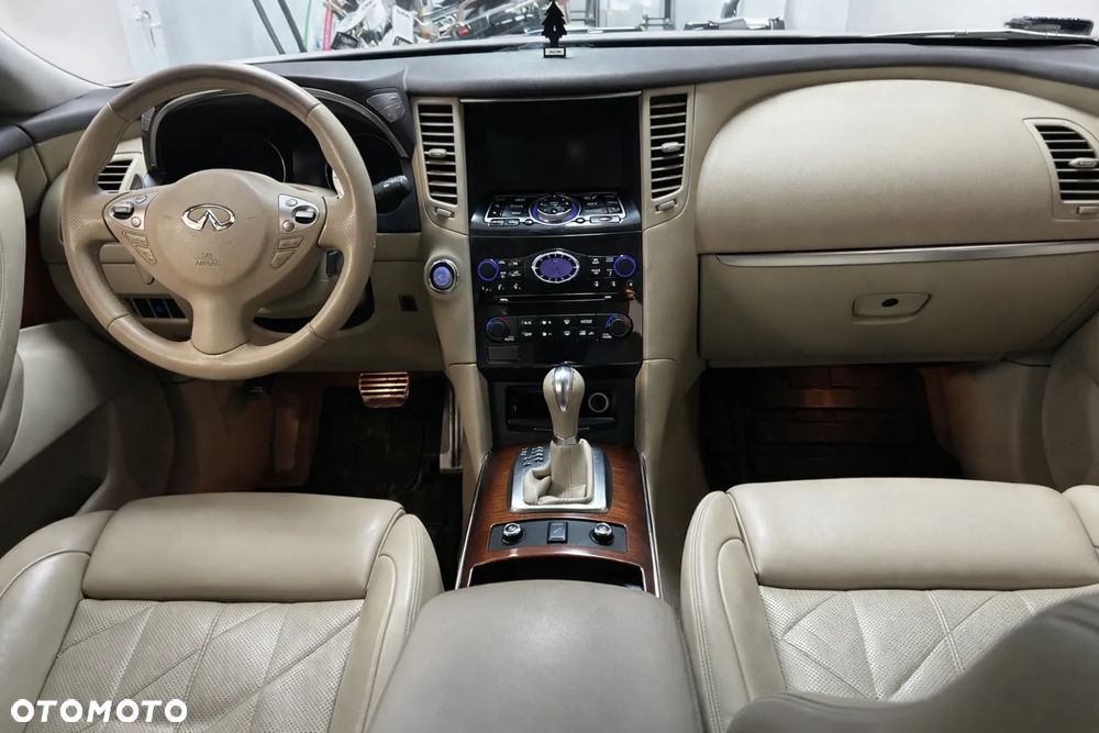 Infiniti FX FX30d GT Premium - 21