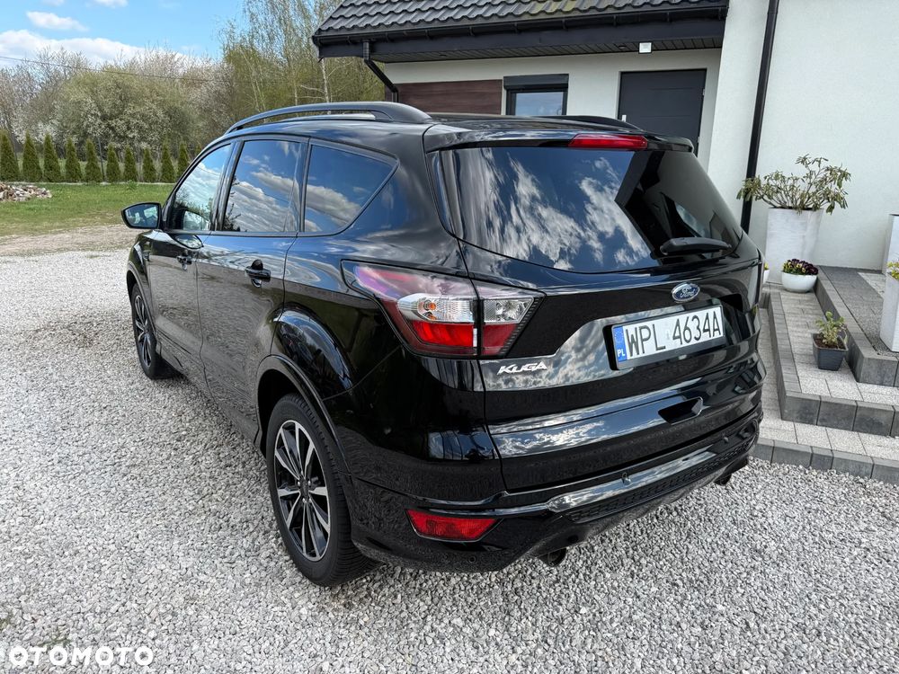 Ford Kuga 1.5 TDCi 2x4 ST-Line - 17