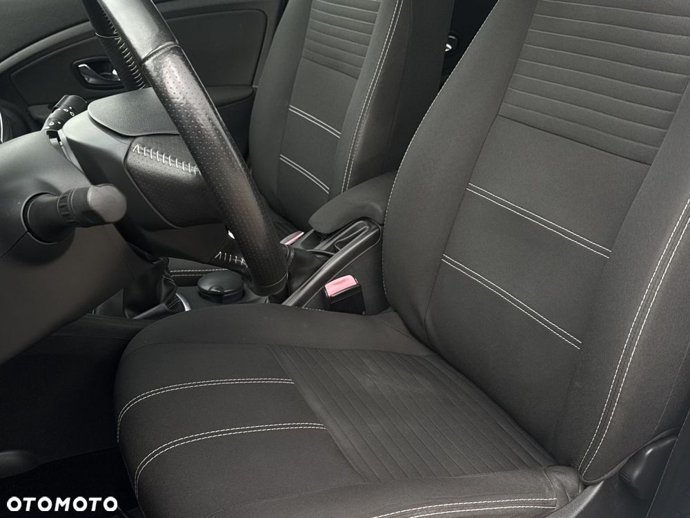 Renault Fluence 1.6 16V Limited - 11