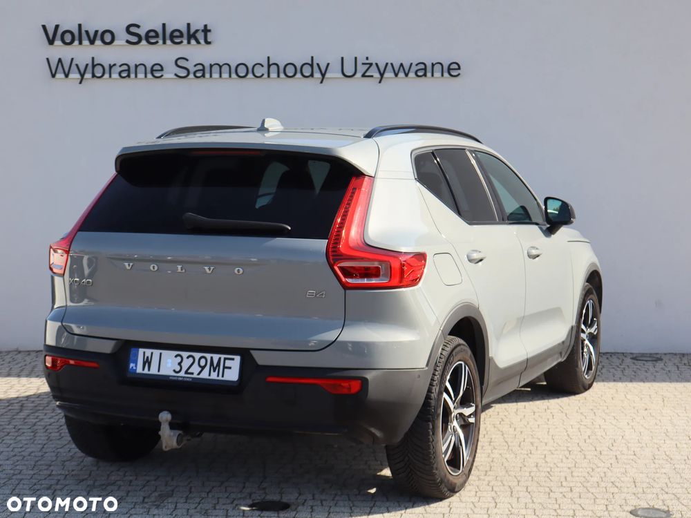Volvo XC 40 B4 Plus Dark - 7