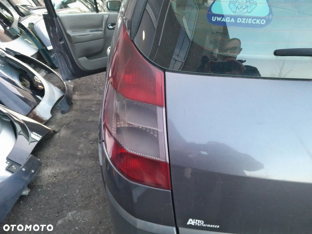 Lampa tylna lewa RENAULT Scenic II 03-06r. - 1