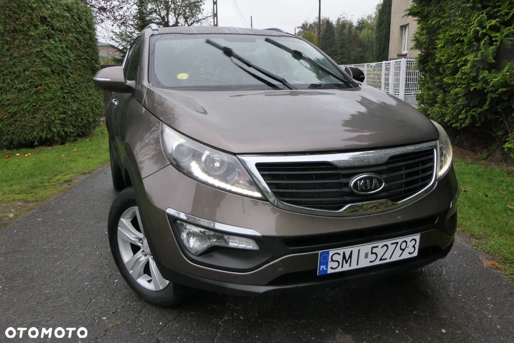 Kia Sportage 2.0 L - 13
