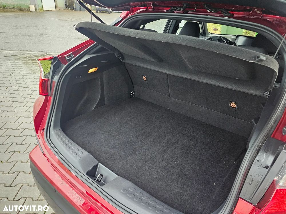Toyota C-HR 1.8 HSD 4x2 CVT C-enter - 18
