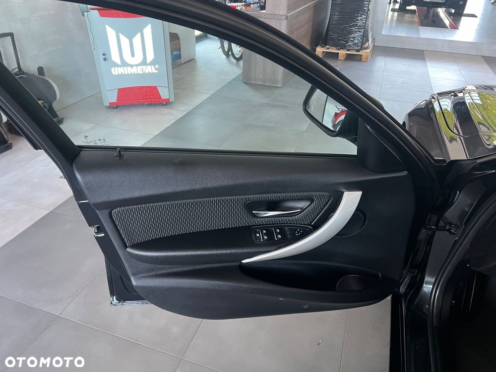 BMW Seria 3 316d Edition Luxury Line Purity - 16