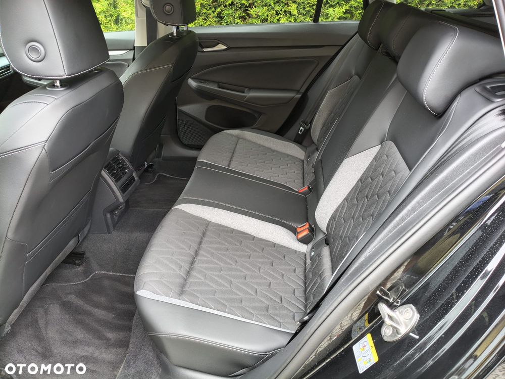 Volkswagen Golf 1.5 eTSI OPF DSG Energy - 21