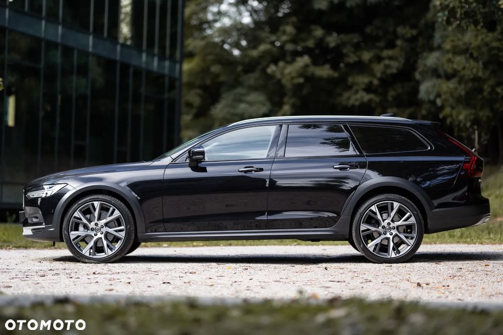 Volvo V90 Cross Country 2023 photo 4
