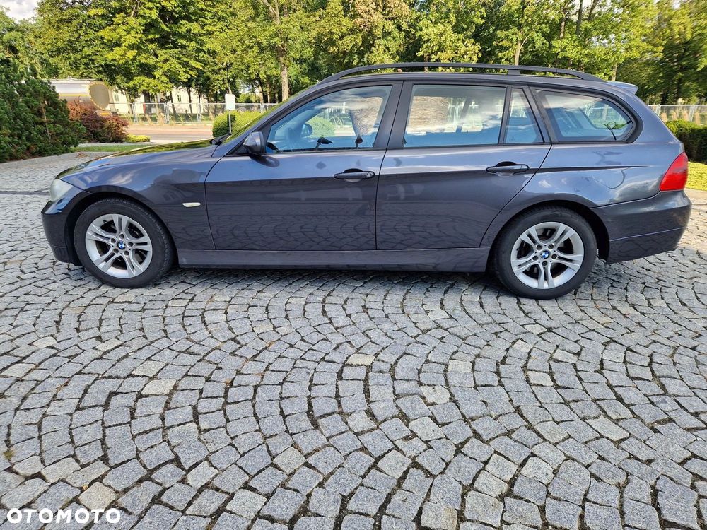 BMW Seria 3 318d - 8