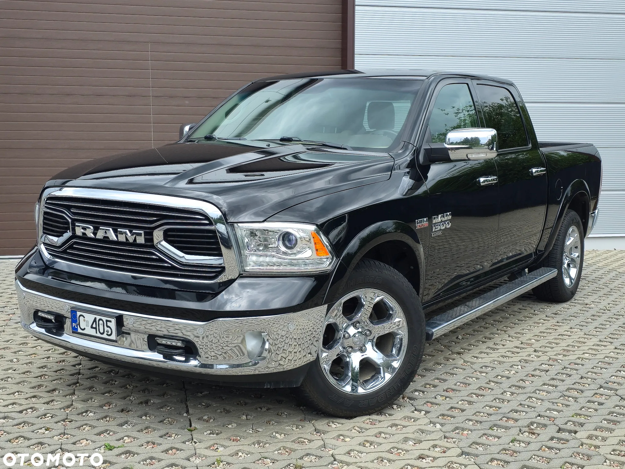 RAM 1500 5.7 Crew Cab Shortbed Laramie Sport Full - 12