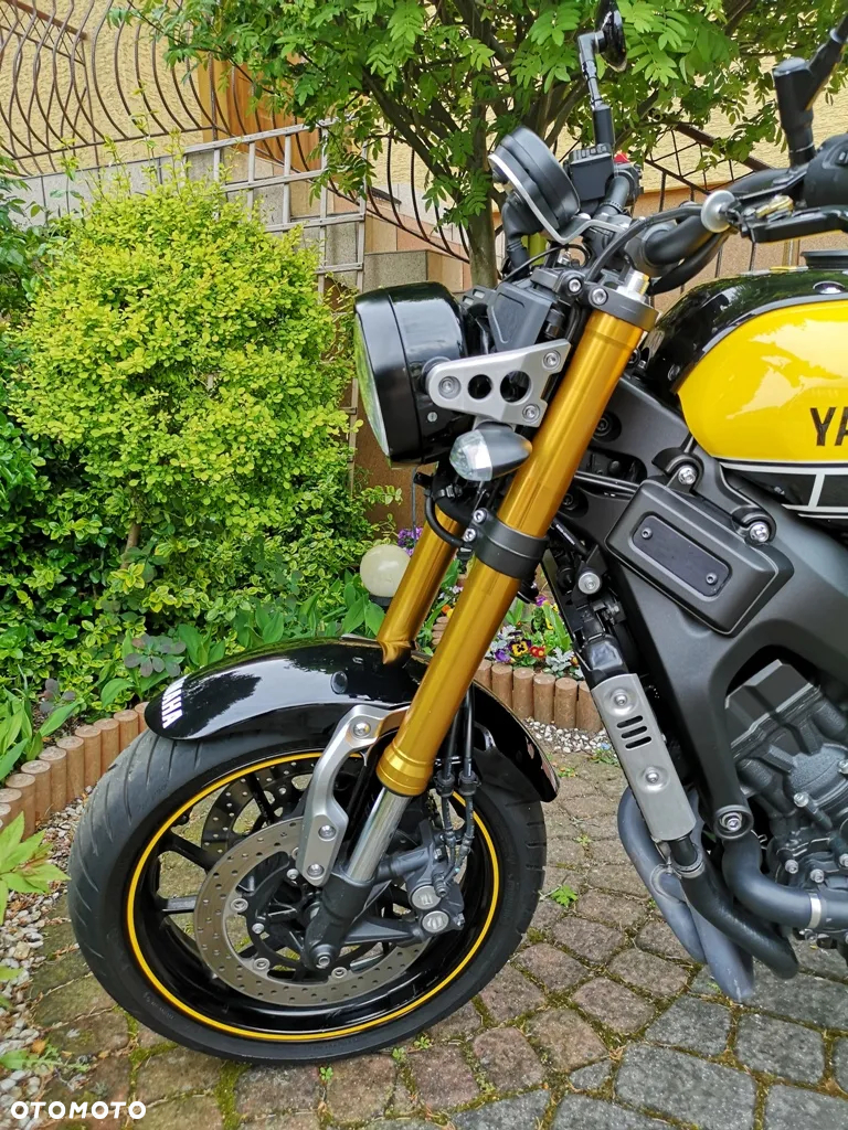 Yamaha XSR - 16