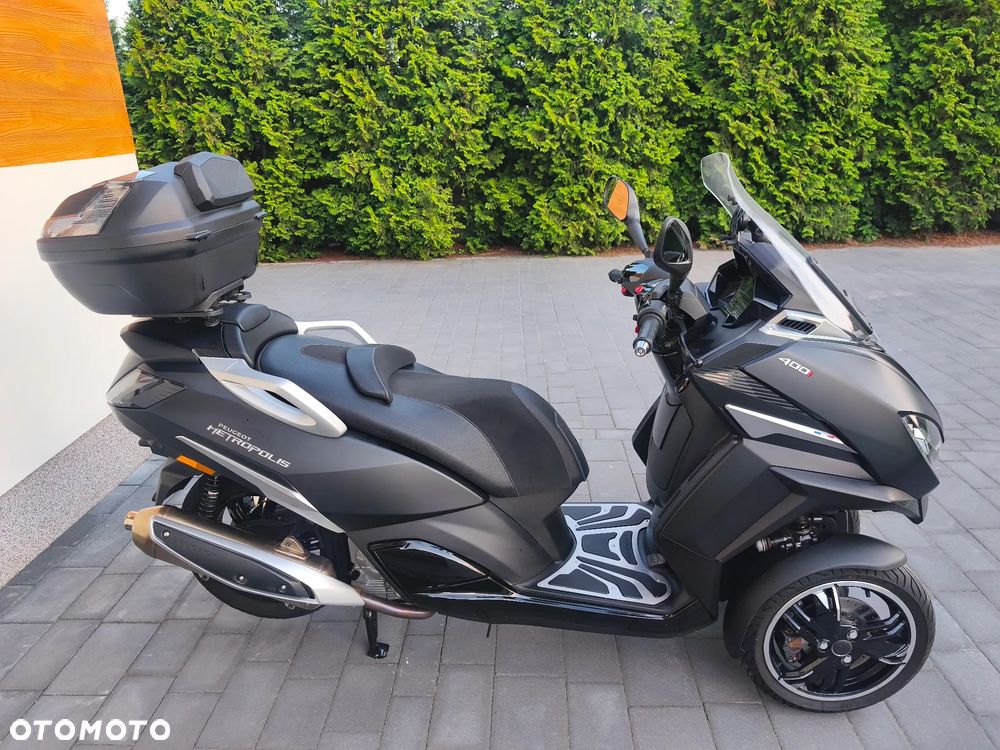 Peugeot Metropolis - 2