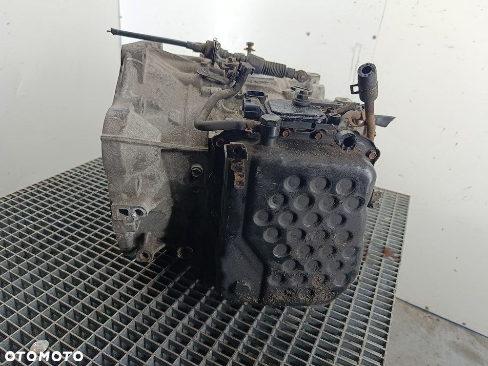 SKRZYNIA BIEGÓW AUTOMAT KIA SPORTAGE IV 3B260 2.0 CRDI - 4