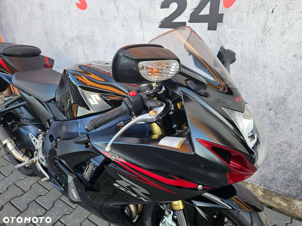 Suzuki GSX-R - 19