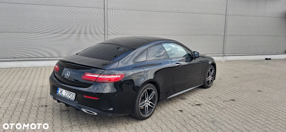 Mercedes-Benz Klasa E 220 d 4Matic 9G-TRONIC AMG Line - 13