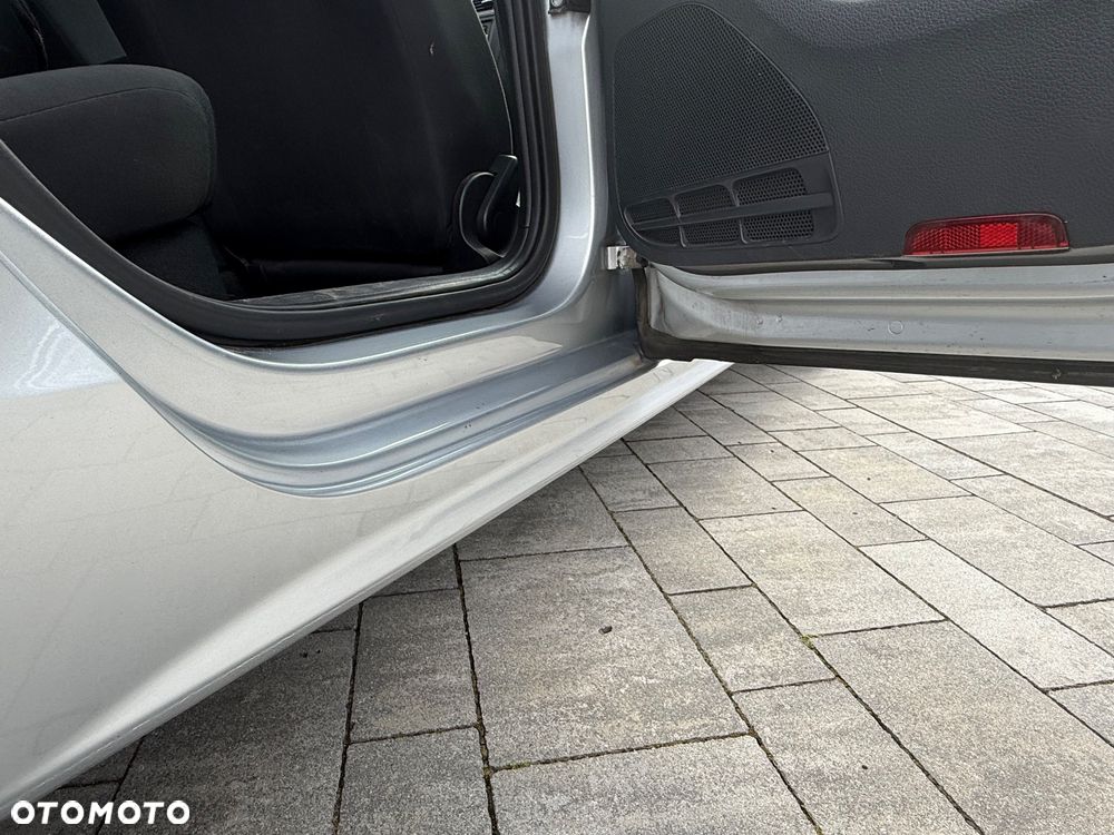 Volkswagen Jetta - 14