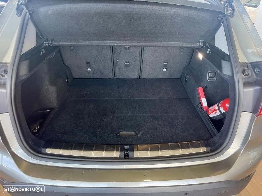 BMW X1 16 d sDrive Line xLine - 31