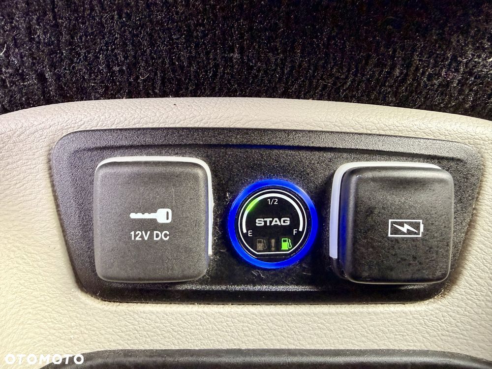 Chrysler Pacifica - 27