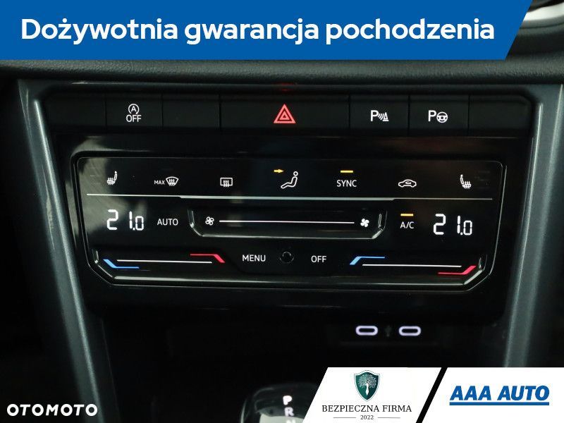 Volkswagen T-Roc - 11