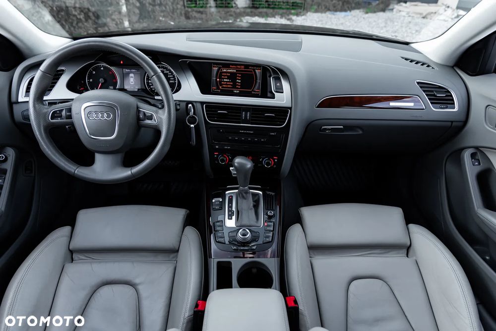Audi A4 Limousine 3.0 TDI DPF quattro S tronic Ambiente - 27