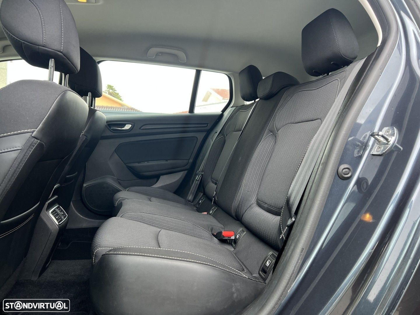 Renault Mégane 1.5 Blue dCi Intens EDC - 14