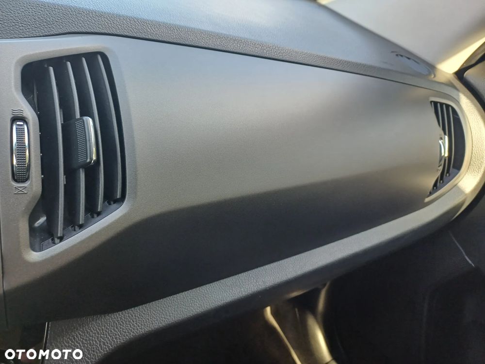 Kia Sportage 1.7 CRDI 2WD ISG Dream-Team Edition - 23