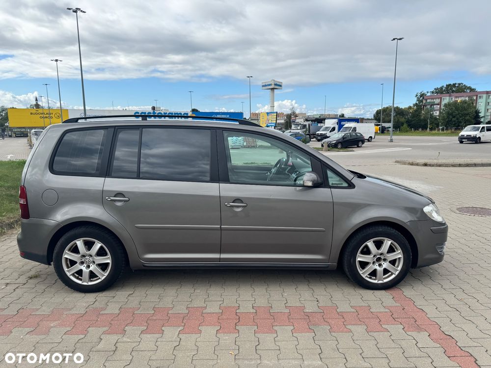 Volkswagen Touran 2.0 TDI DPF Life - 3