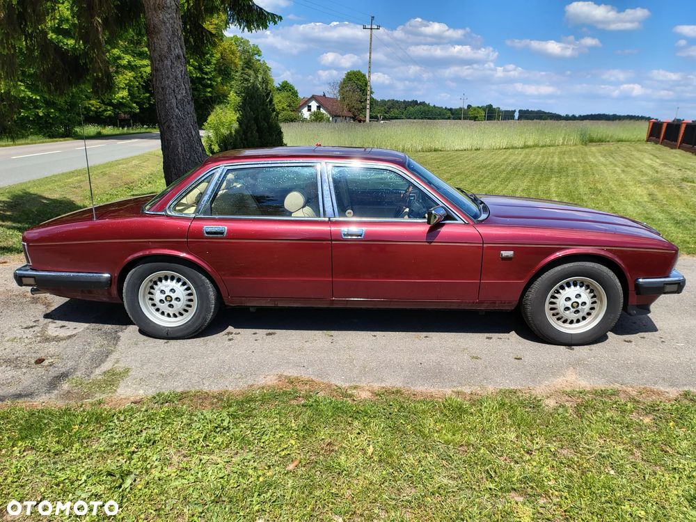 Jaguar XJ - 6