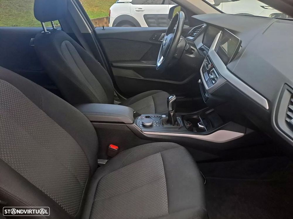 BMW 116 i Advantage — fotografia 28
