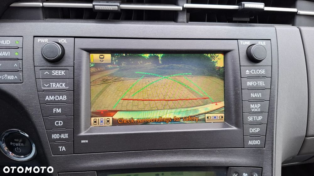 Toyota Prius (Hybrid) Comfort - 15