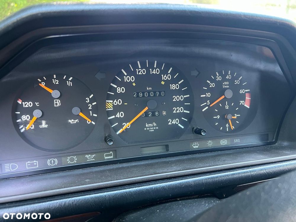 Mercedes-Benz W124 (1984-1993) - 22