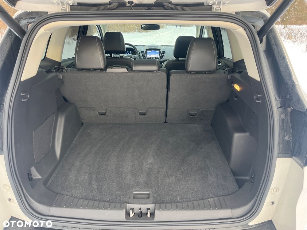 Ford Kuga 1.5 EcoBoost 4WD Titanium - 16