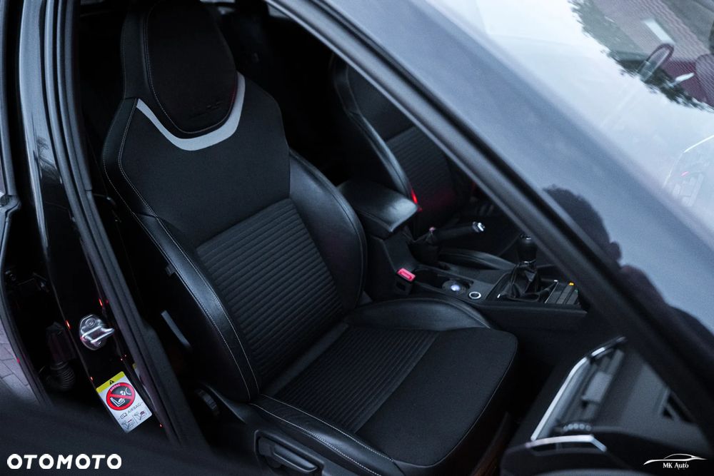 Skoda Octavia Combi 2.0 TDI RS - 22
