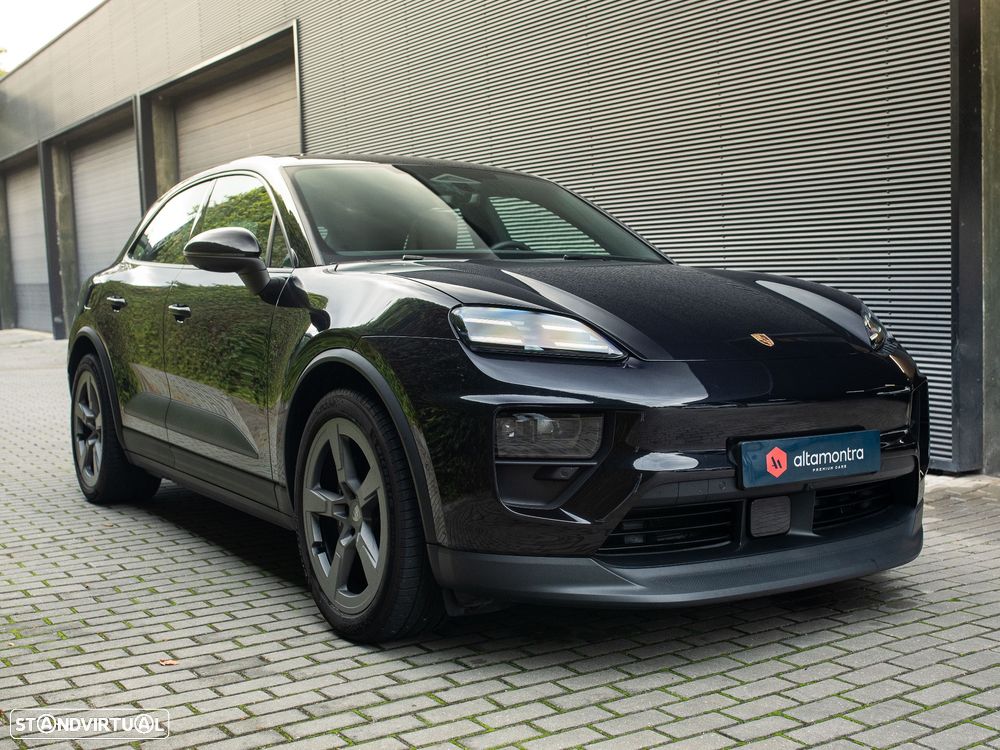 Porsche Macan Electric 4 - 2