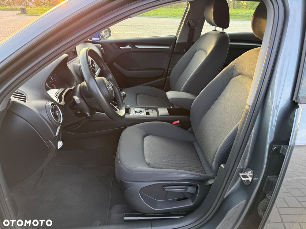 Audi A3 Sportback 30 TFSI - 12