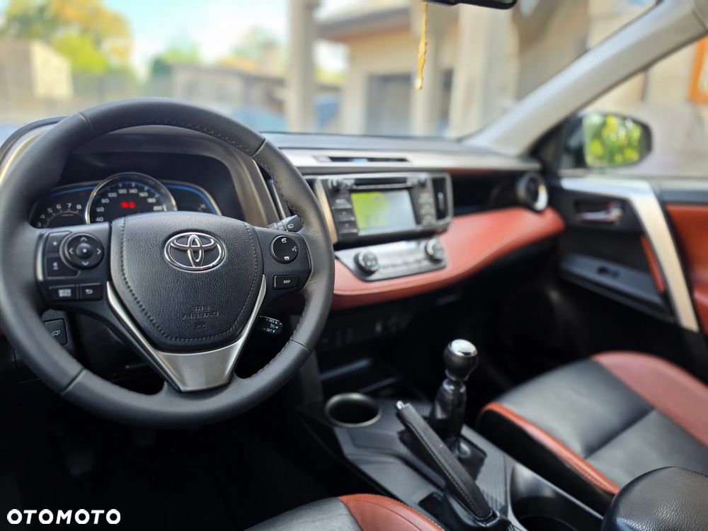 Toyota RAV4 - 37