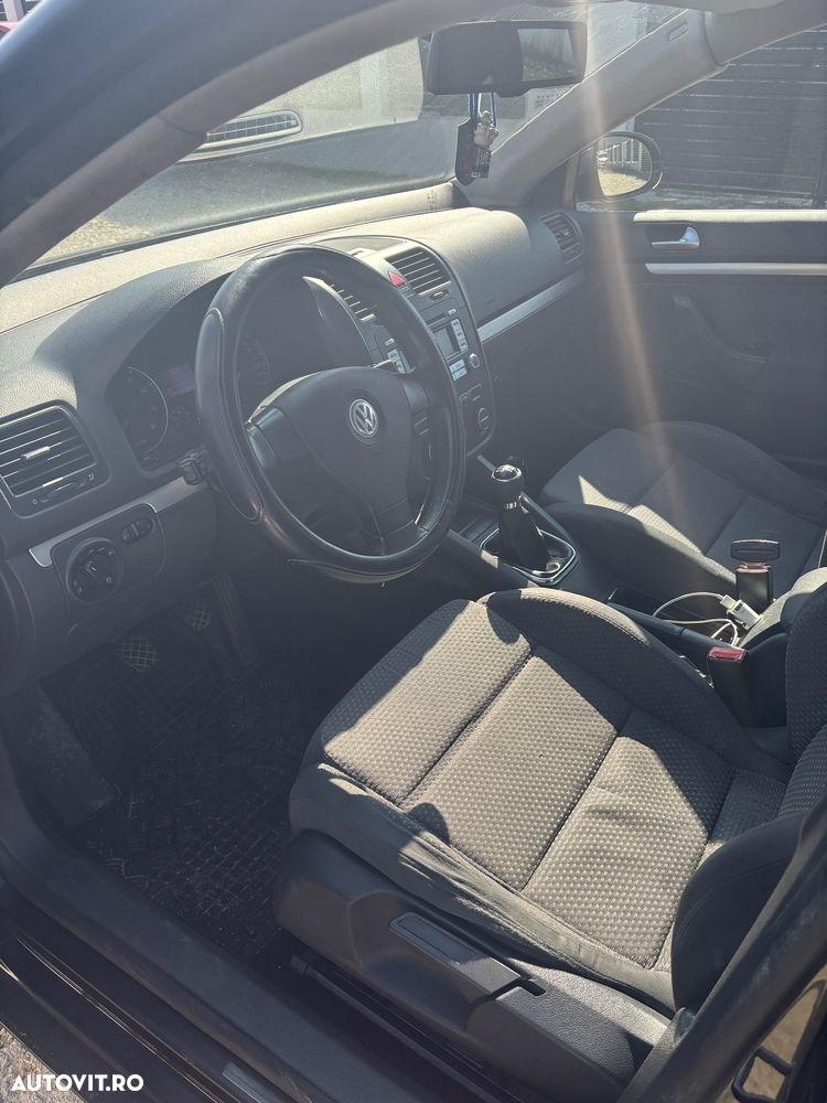 Volkswagen Jetta 1.6 FSI Comfortline - 7