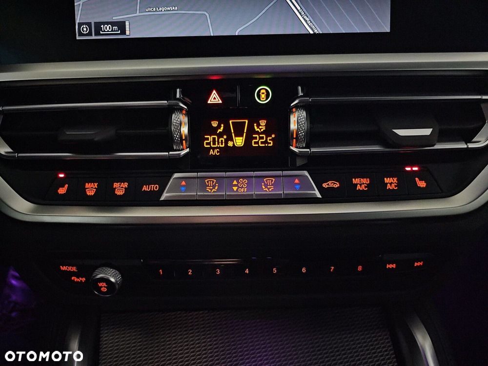 BMW Seria 2 220i M Sport - 28