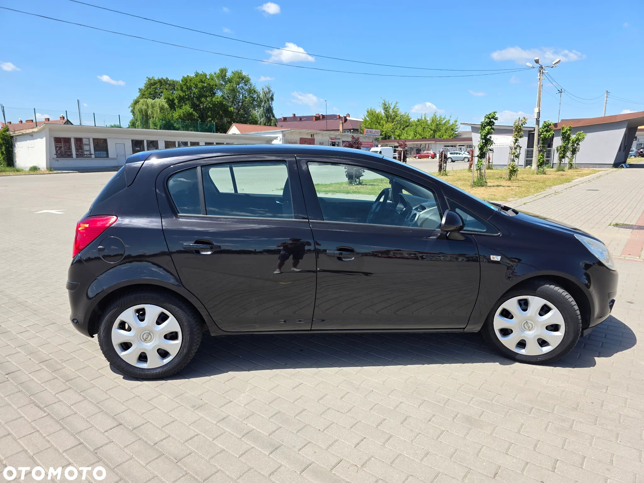 Opel Corsa 1.2 16V Cosmo - 12