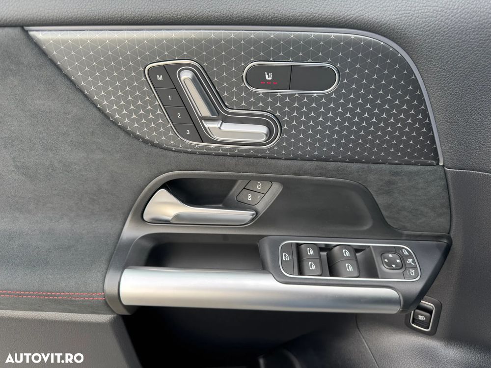 Mercedes-Benz GLA 220 4MATIC 8G-DCT AMG Line Advanced Plus - 24