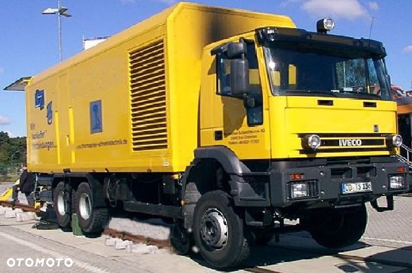 Iveco 260E35 dwudrogowy ZWEIWEG szynowy do pracy na torowisku 1435