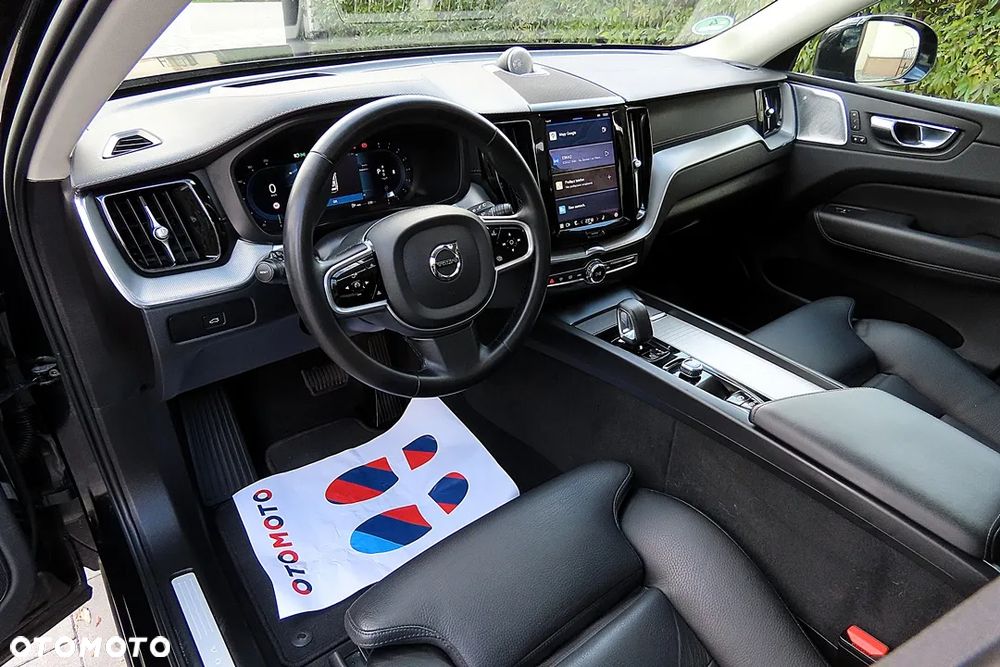 Volvo XC 60 B5 B AWD Ultimate Black Edition - 39