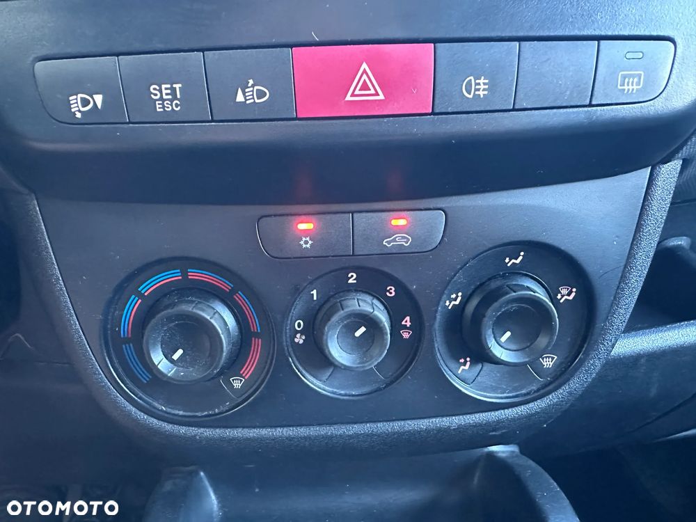 Fiat Doblo 1.4 16V Lounge - 31
